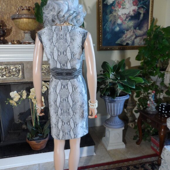Diane Von Furstenberg Light Python Print Dress w/Abstract Print Inserts Size 6 - Picture 12 of 16